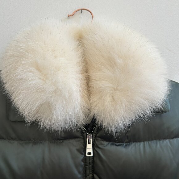 PRADA down Jacket, size 38/US 2-4 - Picture 4 of 15